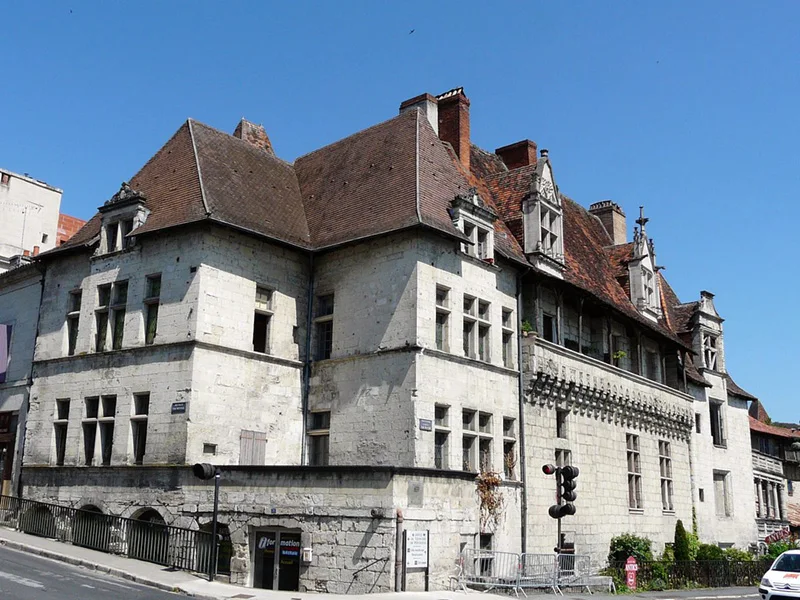 Hôtel de Lambert à Périgueux — photographie 1